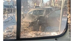 Изображение В Казани такси Uber вновь попало в аварию и вылетело на тротуар