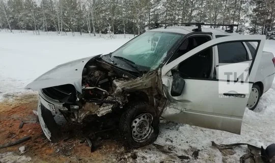 Изображение к публикации «После лобового столкновения двух авто под Челнами погиб грудной ребенок»