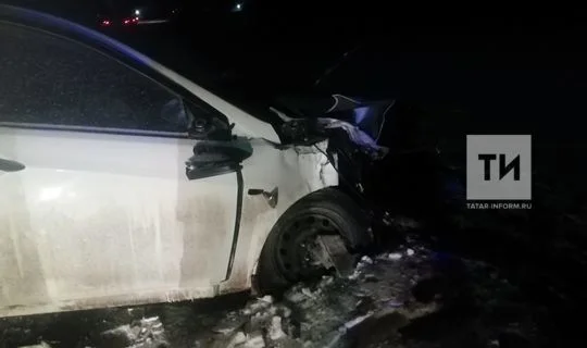 Изображение к публикации «Водитель авто уснул на трассе в Татарстане и влетел в автовоз»