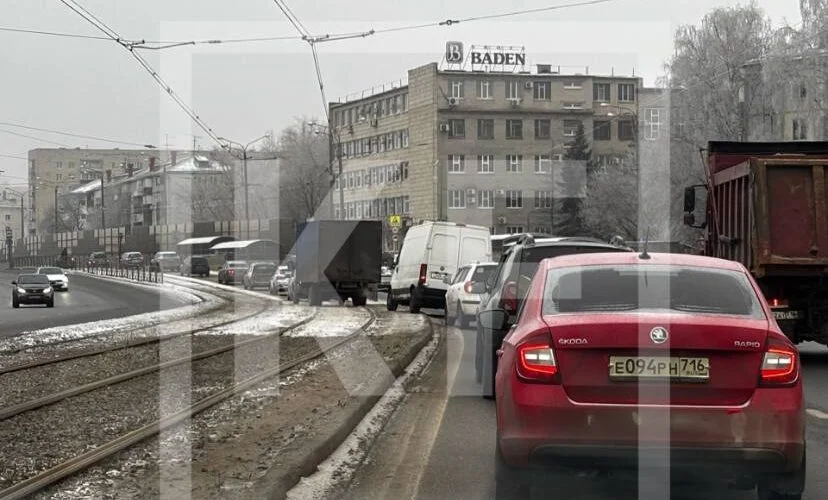 Изображение к публикации «Массовое ДТП на проспекте Ямашева в Казани: столкнулись пять легковушек»