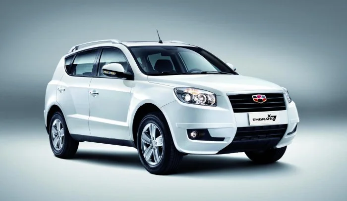 Изображение к публикации «Новые автомобили Geely уже близко: посвежевший кроссовер, седан и хэтч»