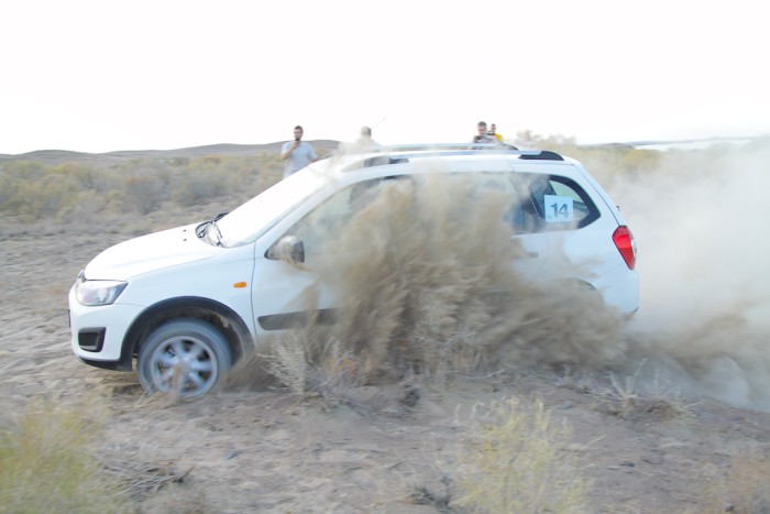 тест-драйв LADA Kalina Cross в Казахстане