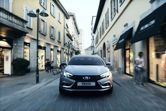 Изображение к публикации «Новые цены LADA Vesta и XRAY привязали к курсу валют»