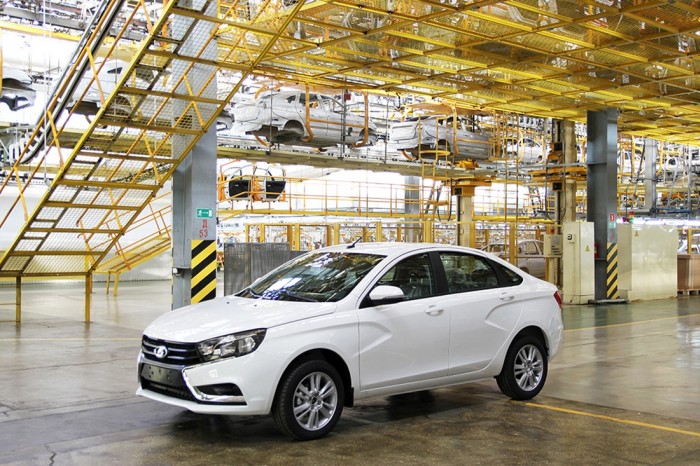 Список комплектаций LADA Vesta