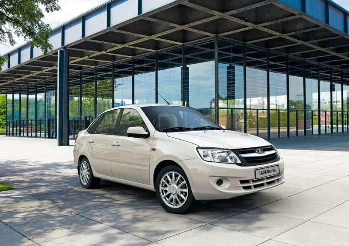 Изображение к публикации «LADA Granta стала "сдавать"»
