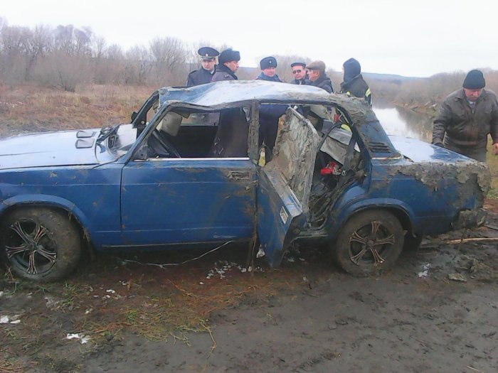 Утонувшая машина Утонувшая машина