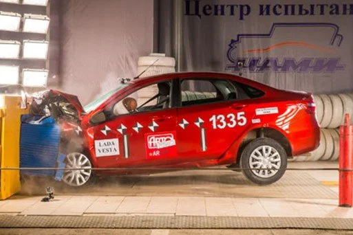Изображение к публикации «LADA Vesta после независимого краш-теста оказалась впереди Solaris и Focus»