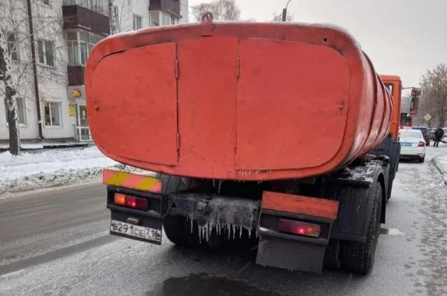 Изображение к публикации «В Казани водитель водовоза КамАЗ насмерть сбил семилетнего мальчика»